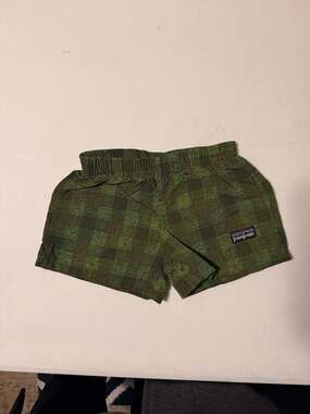 Patagonia Baby Baggies Shorts Green Checkered Pattern 3M